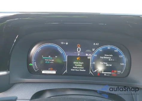 2025 Toyota Crown Signia Xle из США, поврежденный, VIN JTDACAAJ5S3018455